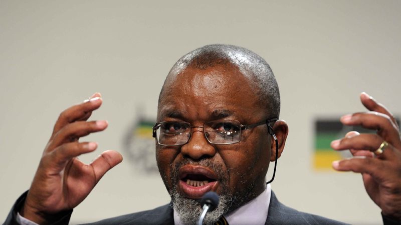 Mantashe living in “alternative universe” as he ignores international warnings on climate change