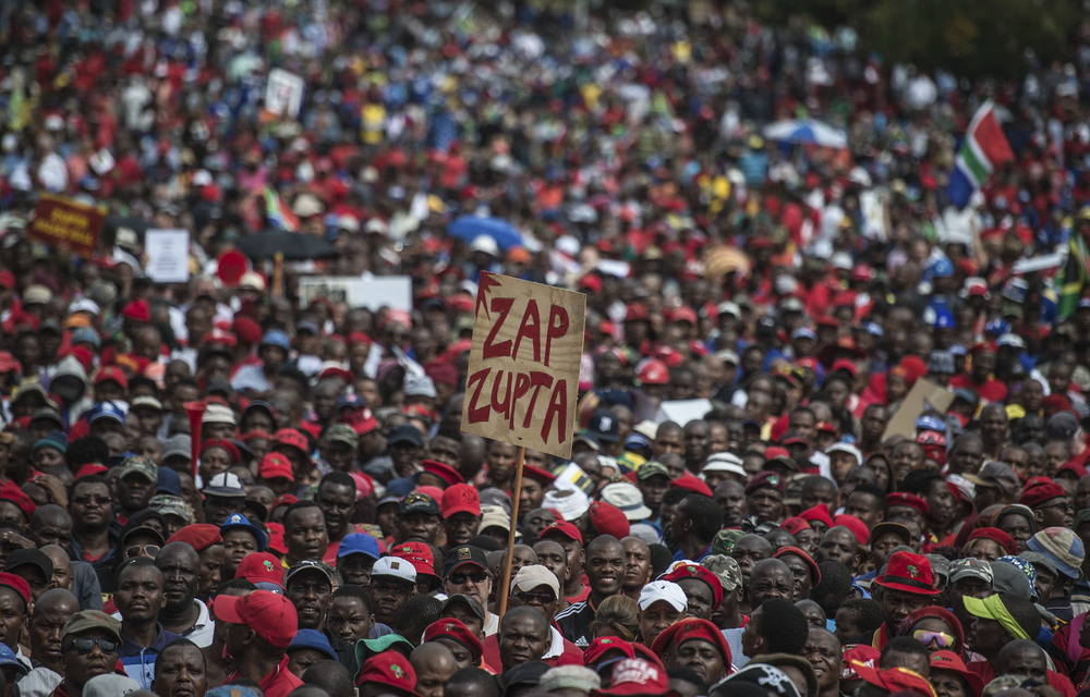 Dot by dot, state capture emerges