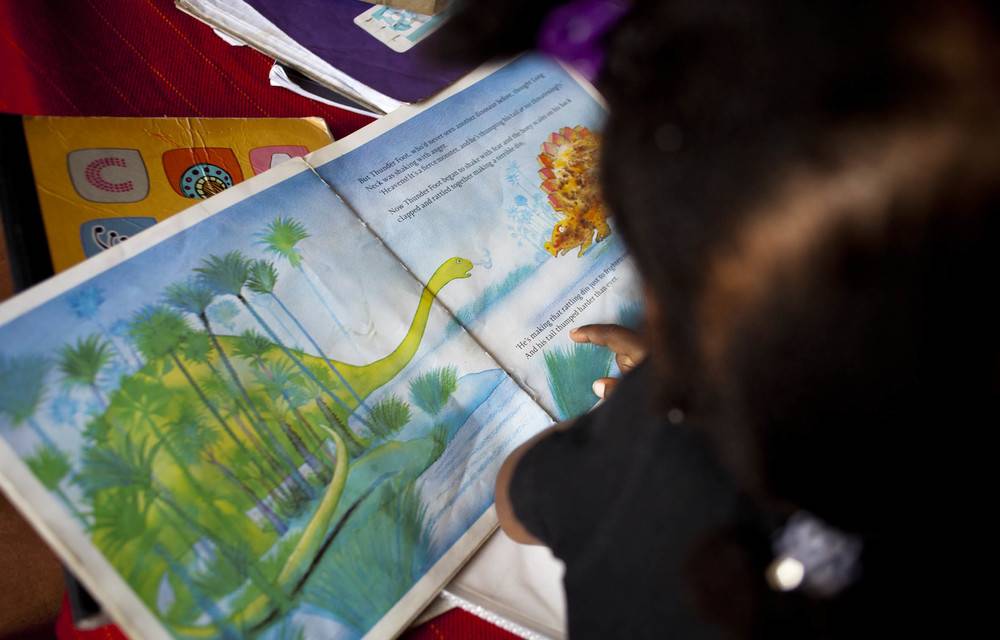 Reading aloud for literacy