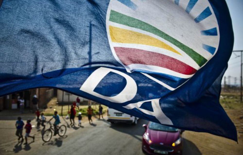 DA leaders pick sides amid confusion over party’s decision to ditch BEE