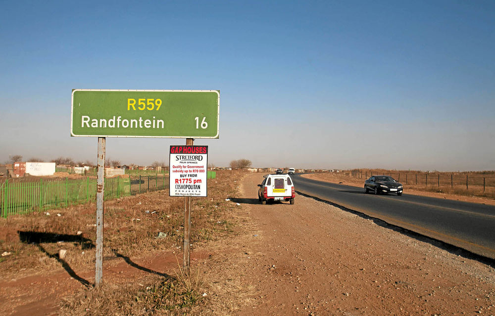 EFF accused of wreaking havoc in Mohlakeng, N4 closed