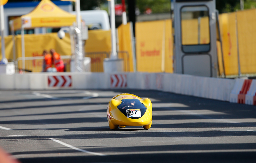 Showcasing energy-efficient vehicles