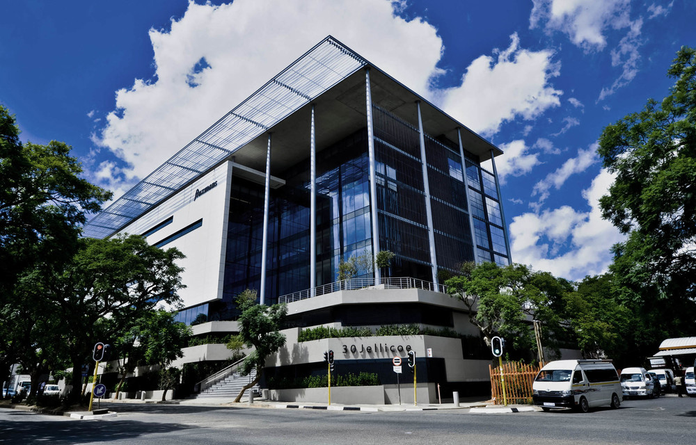 Fluxmans only takes on clients if is convinced of its ability to provide them with top service