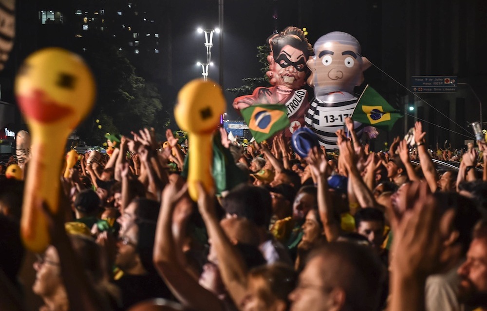 Rousseff’s supporters play for time