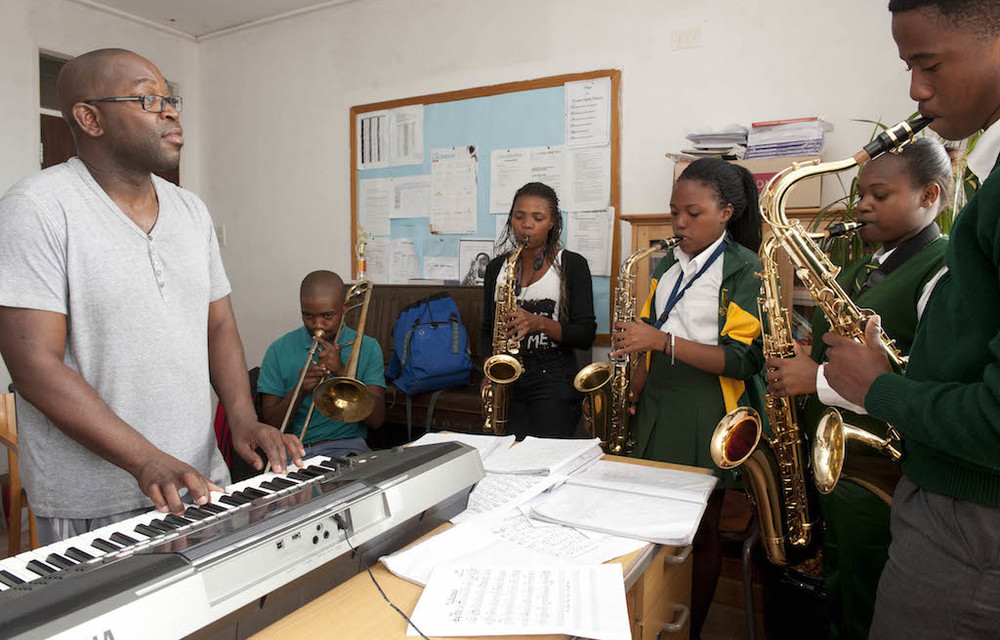 Music schools pump up young hearts and minds