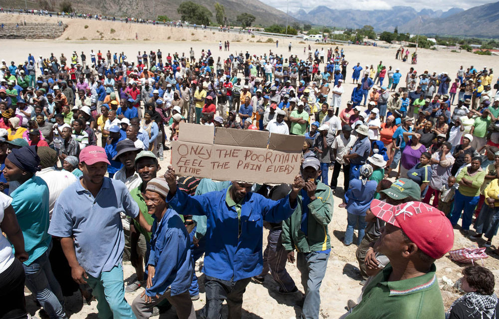 Western Cape farm workers end strike