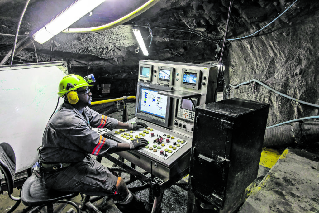 Gold‌ ‌is‌ ‌mining’s‌ ‌biggest‌ ‌jobs‌ ‌loser,‌ ‌as‌ ‌platinum‌ ‌rakes‌ ‌in‌ ‌the‌ ‌cash‌