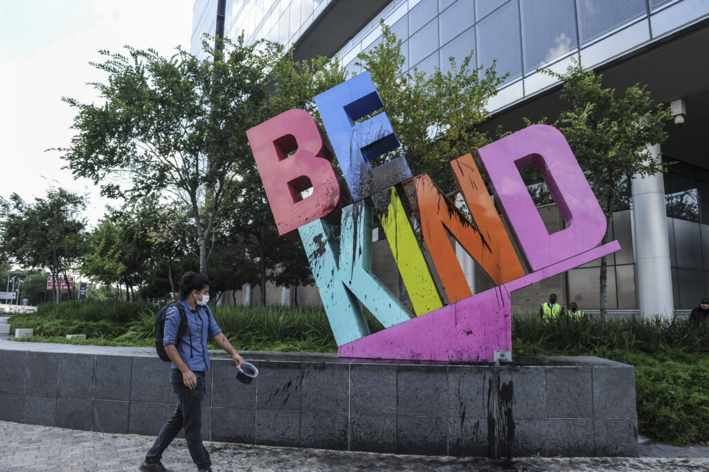 Public finance institutions should be more transparent on their decision making