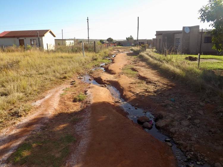 Mpumalanga village’s disappearing roads