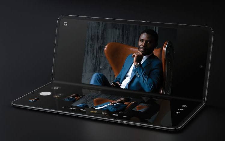 Unfold the future of foldables and AI with HONOR’s Magic V2
