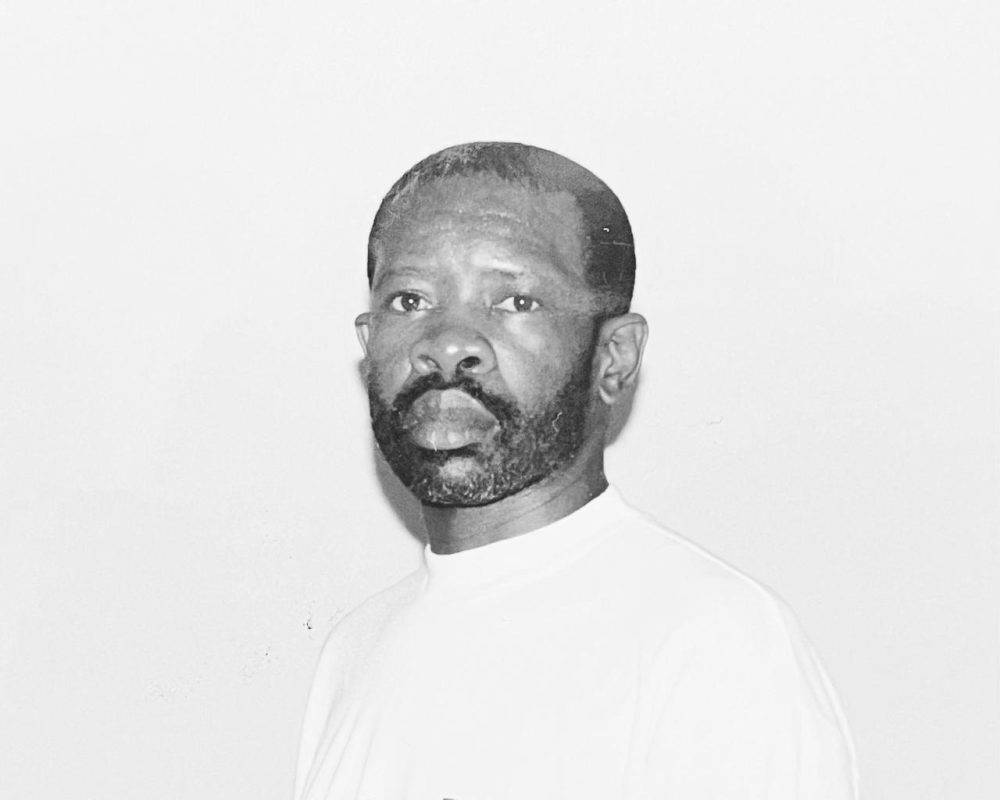 Lower the flag for struggle photojournalist and intellectual Mbulelo Linda